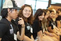 Photo of peer Mentors, current students at 十大博彩推荐排名州立, hosting a panel